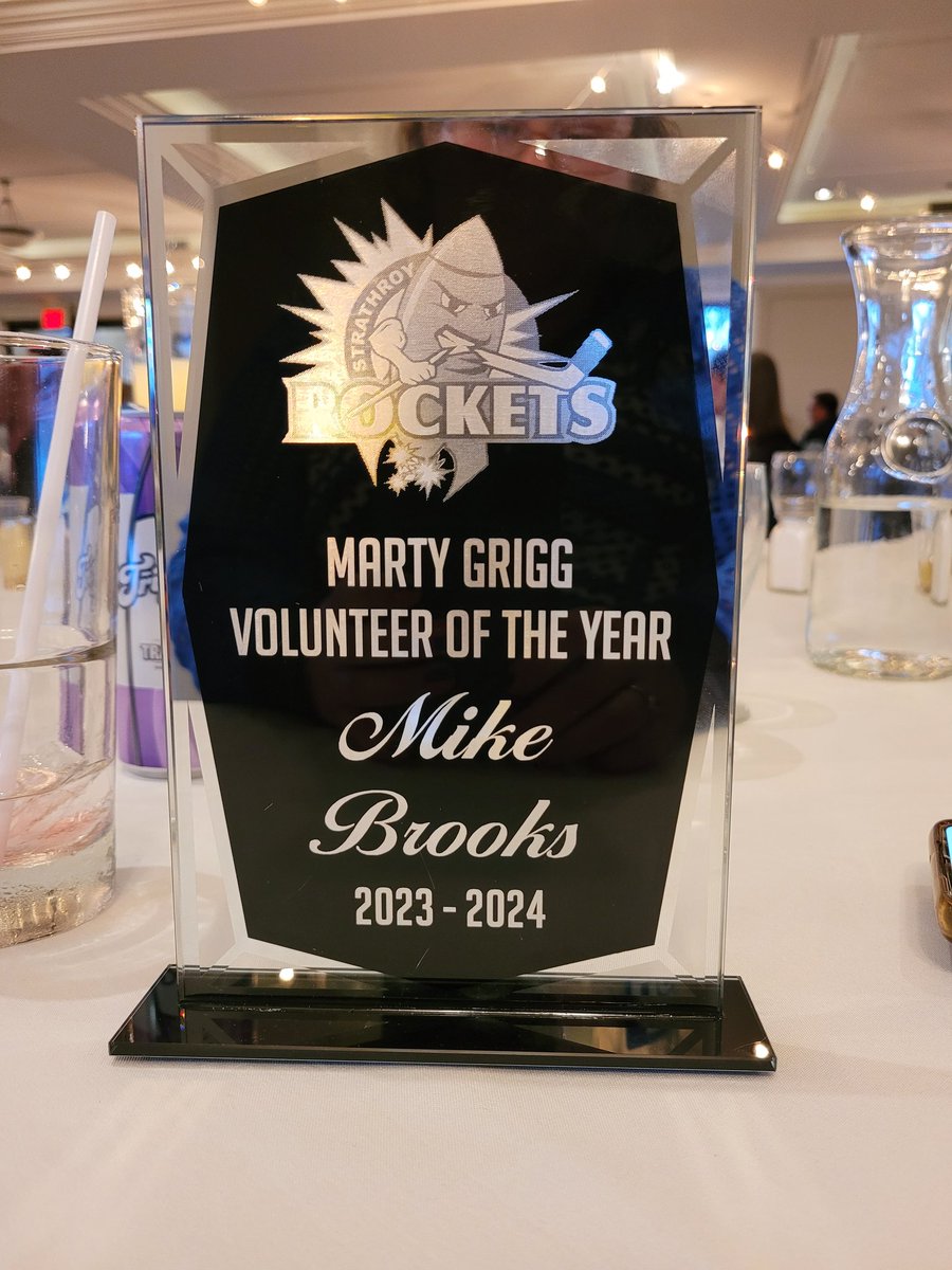 Last night at @GoRocketsGOJHL banquet, not only did we hand out the Joe Brooks Memorial Award, congrats Nigel Piercy and Ethan Facchina, but Volunteer of the Year has been re-named for Marty Grigg and awarded to @MJ_Brooks79 @GOJHL