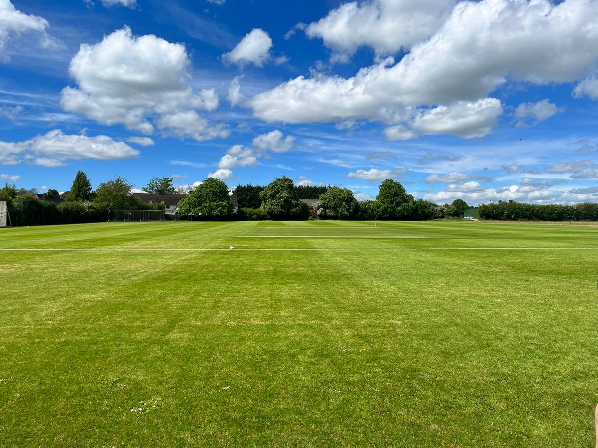 After 10 overs at <a href="/CampdenCricket/">Chipping Campden CC</a> 2nds, #SUCCC have made their way to 43/0. <a href="/jimmyswin/">Jimmy</a> (31*) and Dan Blagg (9*) going steady.