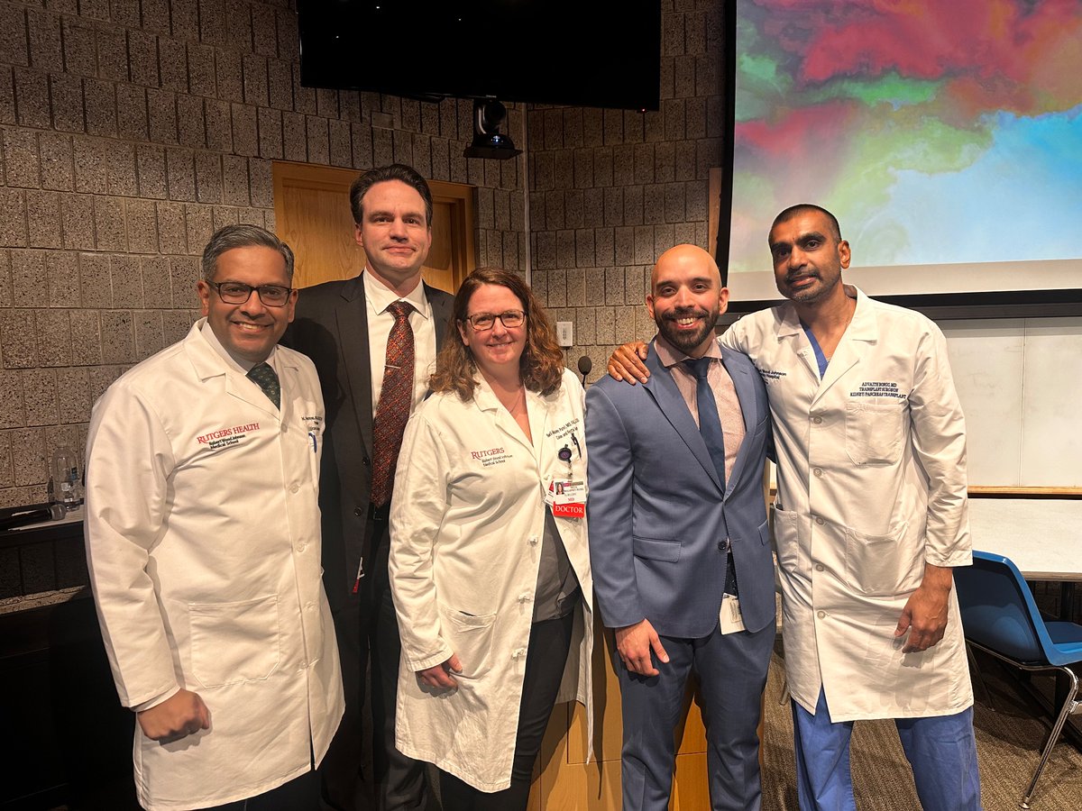 So proud of @SteveyBoy1589 for his outstanding grand rounds on the Non-designated PGY1.  Beautiful to see this talk come to life. @rwjsurgery #rutgersresidentsrock @NJMSDeptSurgery @RWJMS