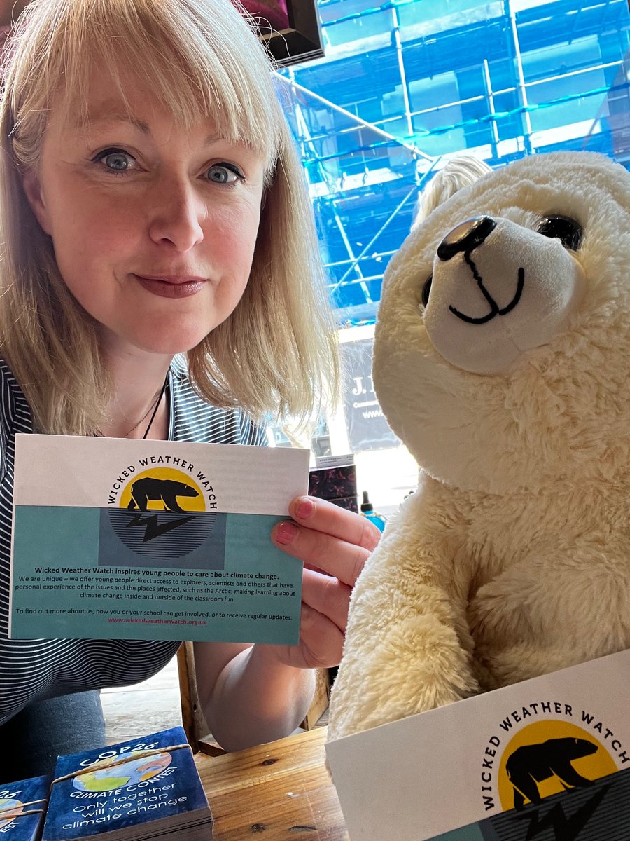 #Bath @LushLtd are supporting @WickedWeather1 with their charity pot sales today so me and the Bear are here to chat to anyone about #climateeducation in schools. Drop by and say hi.