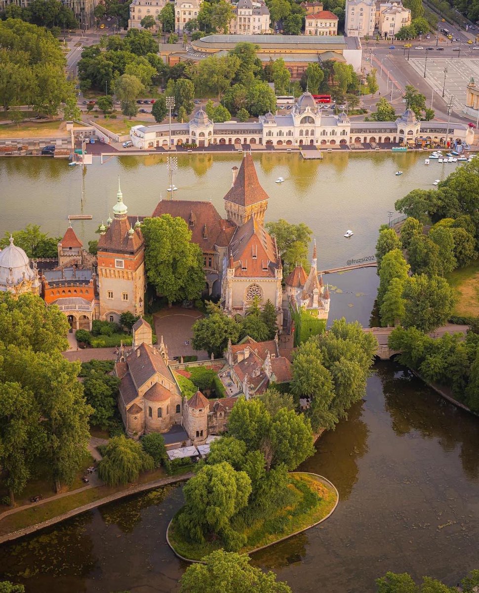 Vajdahunyad Castle, Budapest 🏰