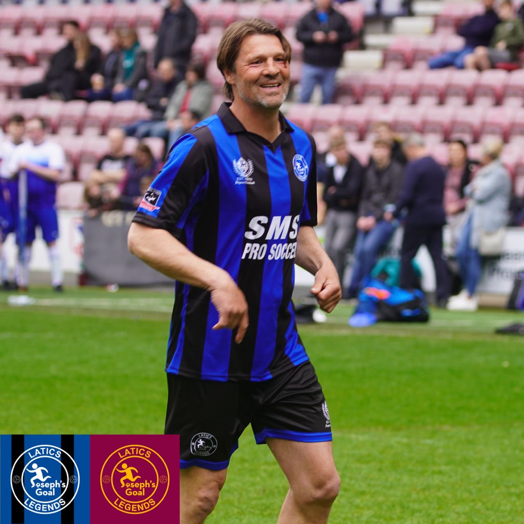 Who are you most excited to see back in action today? 🥰 #wafc 🔵⚪️| @JosephsGoal