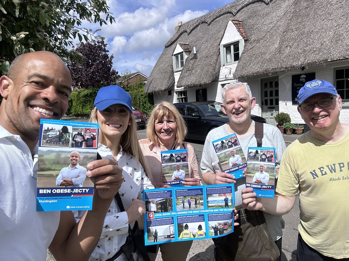 Out this morning in a very sunny Hail Weston and Great Staughton speaking to local residents and delivering my 6-point plan leaflet. Real concern about the proposed closure of Kimbolton Community Fire Station and the proposed East Park Solar Farm. #Torydoorstep