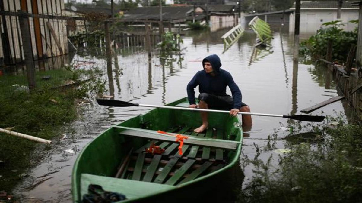 Aumentan a 57 las muertes por las inundaciones en el sur de Brasil dlvr.it/T6Q1Ld