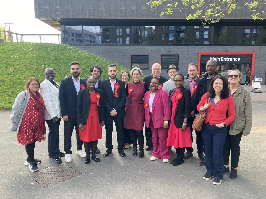 MASSIVE CONGRATULATIONS @JasziieeM @FarukDalTinaz on being elected as new @HackneyLabour Cllrs for De Beauvoir and Hoxton East: @Springfield_Lab Secretary @sartain_stephen Steve said, 'Well done to Jasmine and Faruk who will be hard working and devoted @UKLabour Councillors'