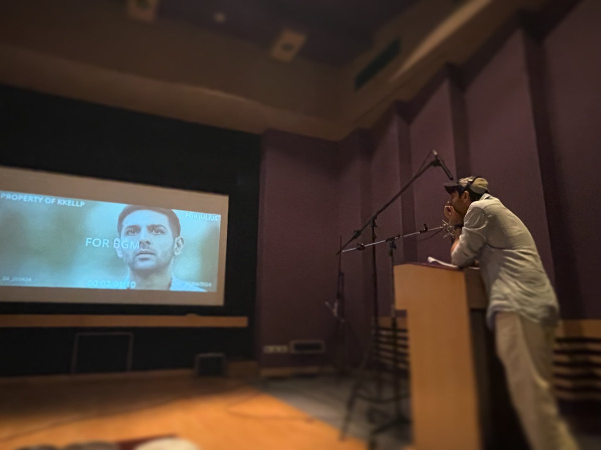 Bas thoda sa intezaar...
Chandu is on his way… 
Trailer dub 👊🏻✅ 
#ChanduChampion 🇮🇳 14th June in cinemas
#KabirKhan #SajidNadiadwala @WardaNadiadwala @NGEMovies