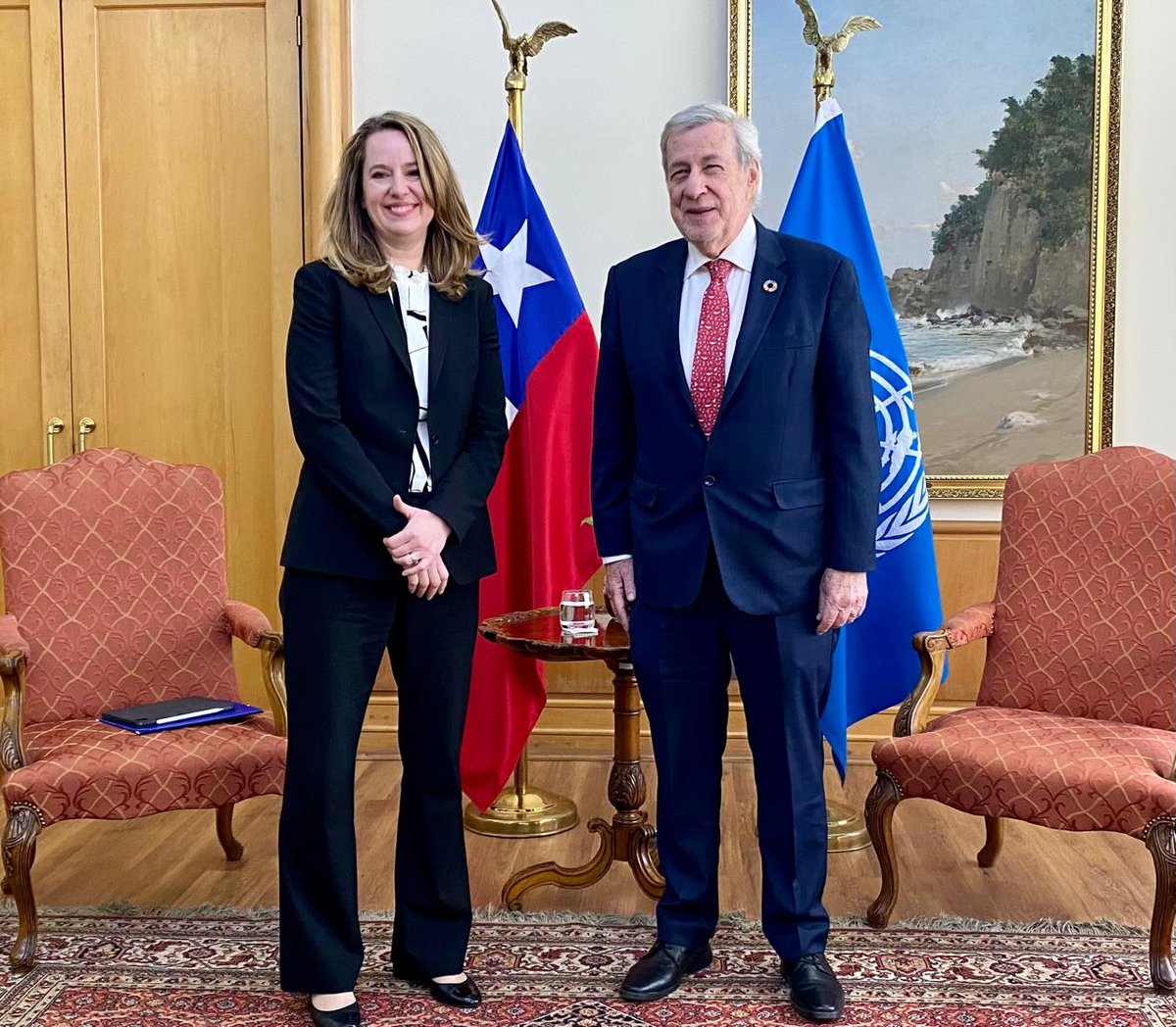 A pleasure to meet with @AlbertoKlaveren, Chilean Foreign Minister. Chile has led important regional forums on migration. @UNmigration highlights the work of the Government of Chile in harnessing the potential of migration to build a better future for societies