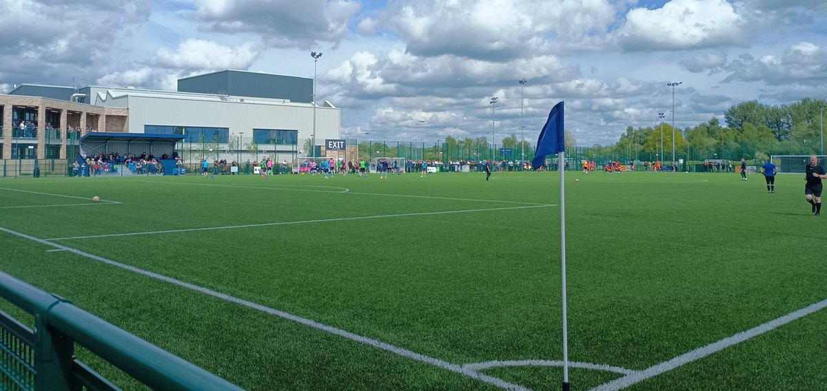 Game 148
Saturday 4th May 2024
This afternoon im at the #YMCAsportsVillage home of #TheBlues @NewarkTownFC for their @utdcos Div 1 #PlayOffFinal v #TheArrows @harrowbyutd1949 #GroundHopping #NonLeagueFootball @NottsDerbyFBall #OnTheHop