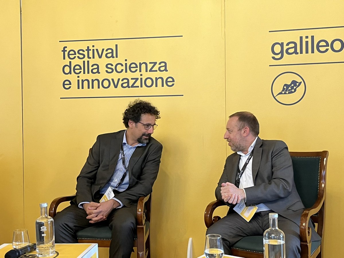 #ICSC vuole rendere disponibile la capacità di #HighPerformanceComputing 💻oggi necessaria per lo sviluppo scientifico e industriale italiano e lavorare sul futuro del calcolo con il #QuantumComputing⚛️. @FabioSciarrino e #SimoneMontangero al @GalileoFest con @leodecosmo