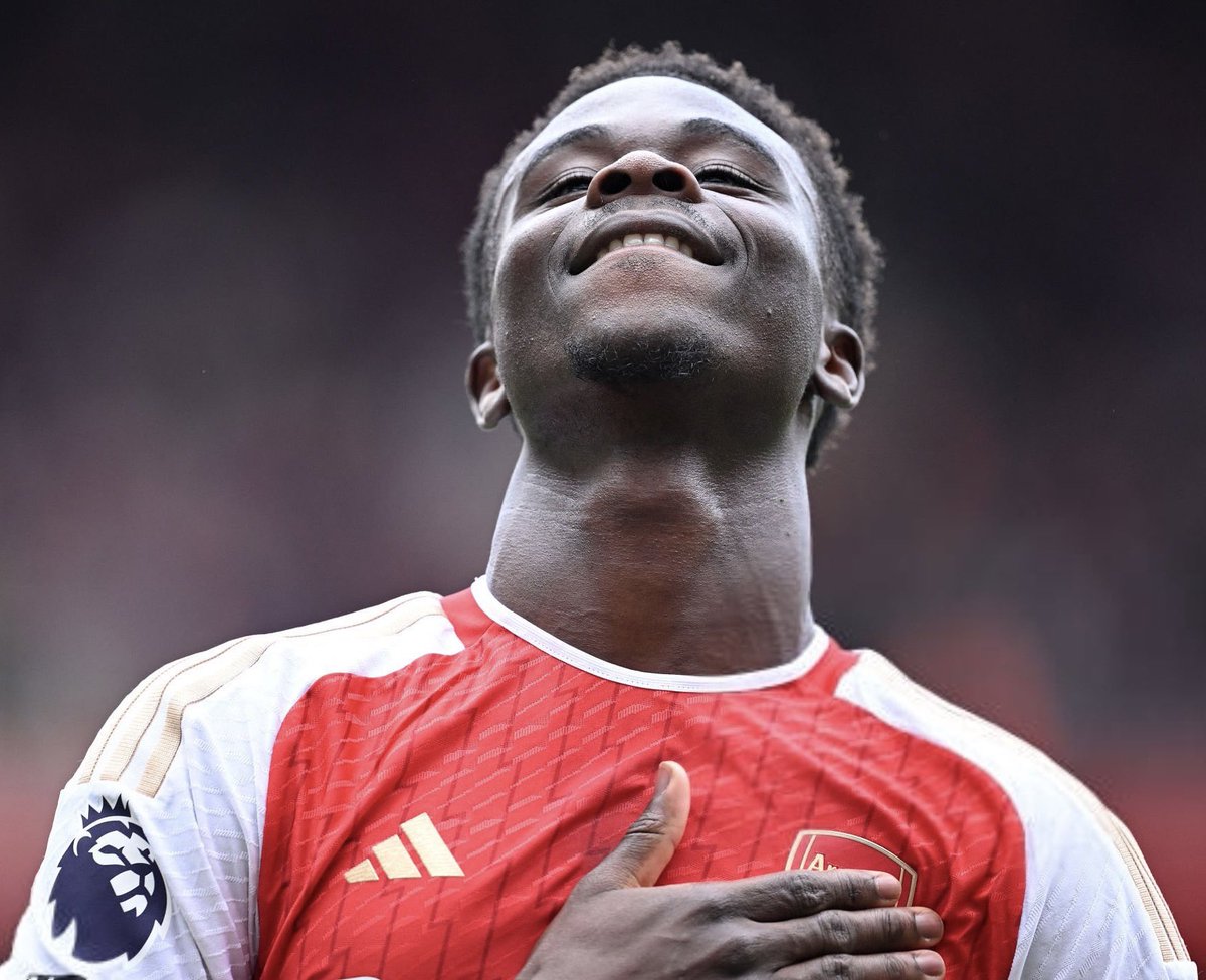 ArsenalN7's tweet photo. 🏟️ Calling all active Arsenal fans, let’s celebrate our emphatic Premier League WIN by following each other. REPOST and drop your handles now for massive gains ❤️ https://t.co/uIugaFWpbW