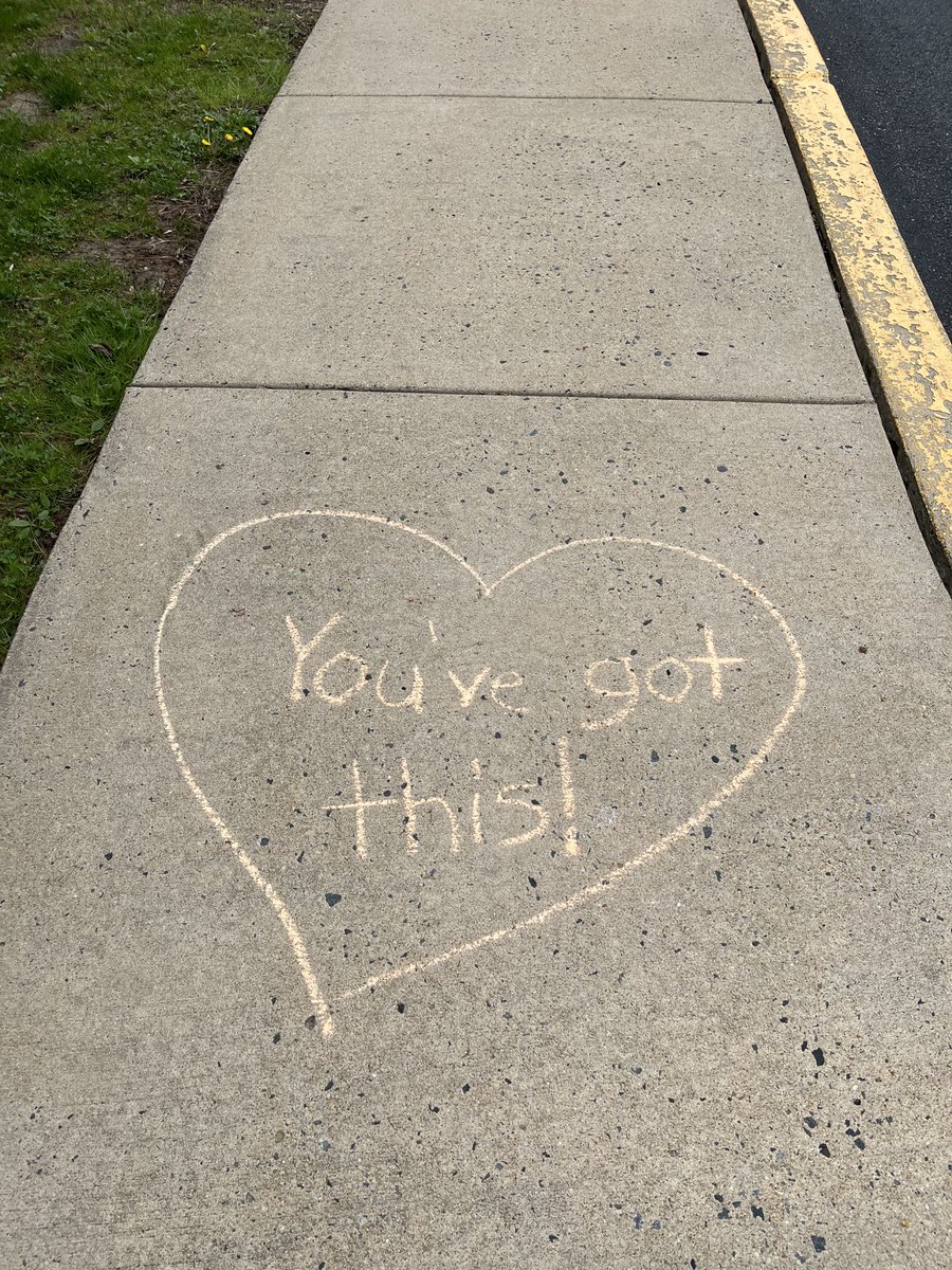 Cheering for our #GOTR team ⁦<a href="/PDSD_Pennell/">Pennell Penguins</a>⁩ ⁦<a href="/PennellPTO/">pennellPTO</a>⁩ ⁦<a href="/MsEmilyPhillips/">Miss Phillips</a>⁩ Hooray!