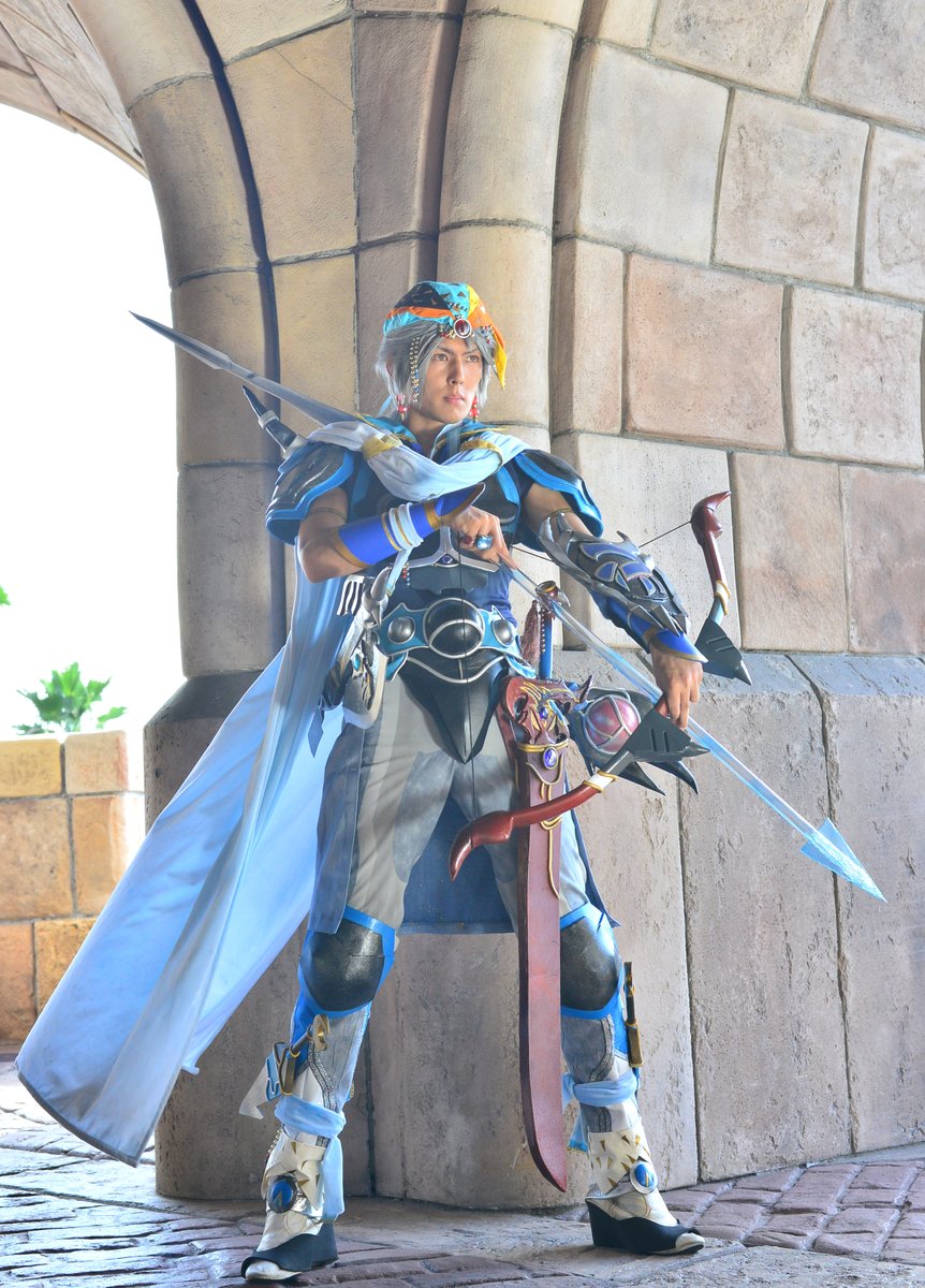 【cosplay】DISSIDIA FINAL FANTASY フリオニール 剣、槍、斧、ナイフ、杖、弓、盾。 数々の武具と精神の熟練を重ね、装備を手から離れた状態で対象に誘導、放ったり引き戻し再装備できるようになってきた事が胸にきます。