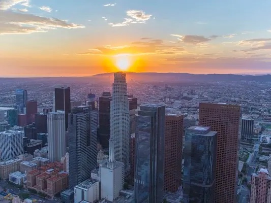 Landed in the City of Angels @discoverLA excited to connect with travel friends at IPW: The World's Largest Travel Conference @ipw2024 @VisitCA
 #NowPlaying #DiscoverLA @TravWriters