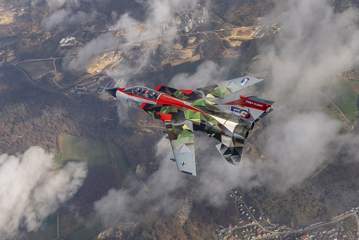 50 Jahre #Tornado: Seit seinem Jungfernflug im Jahr 1974 hat der Tornado zahlreiche Herausforderungen gemeistert und Operationen weltweit unterstützt.