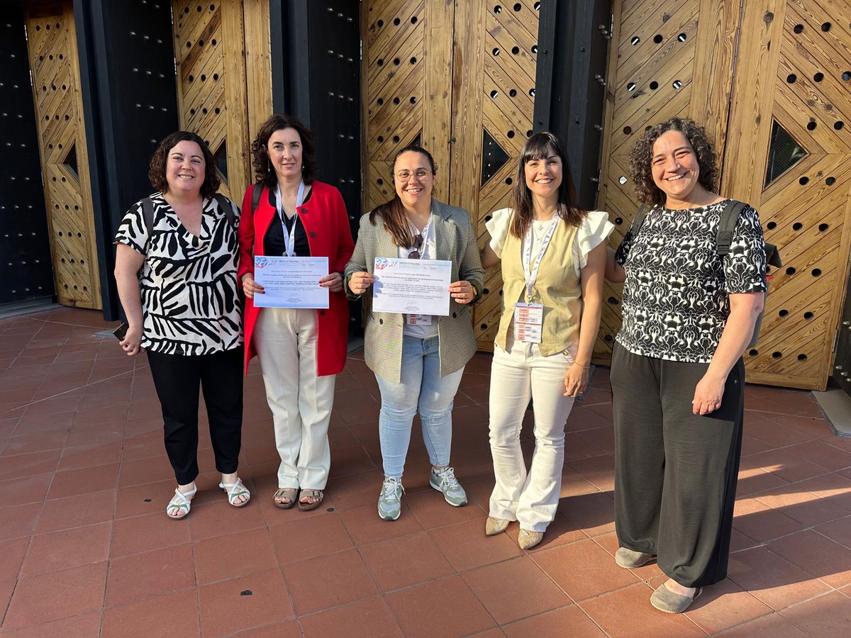 Miryam (@miryamgcebrian) on Twitter photo Como vocal del GT de criticos cardiovasculares de <a href="/AEEC_enfcardio/">Asociacion Española de Enfermeria en Cardiologia</a> estoy orgullosa de la enfermería criticos.
Crecimiento ⬆️ que indica interés por evolucionar y crecer💪.
Nivelazo,enhorabuena a todas, en especial
🎖Premio mejor comunicación y🏅 mejor póster.
<a href="/CarmenNeiro/">Carmen Neiro</a> y Judith Como vocal del GT de criticos cardiovasculares de <a href="/AEEC_enfcardio/">Asociacion Española de Enfermeria en Cardiologia</a> estoy orgullosa de la enfermería criticos.
Crecimiento ⬆️ que indica interés por evolucionar y crecer💪.
Nivelazo,enhorabuena a todas, en especial
🎖Premio mejor comunicación y🏅 mejor póster.
<a href="/CarmenNeiro/">Carmen Neiro</a> y Judith
