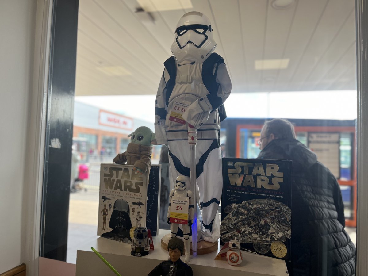 🌟 Happy Star Wars Day! 🚀 May the fourth be with you! ✨ Our Merry Hill shop is embracing the galactic spirit with their epic Star Wars-themed windows! 🌌 Come by and check out the force-tastic window decorations!