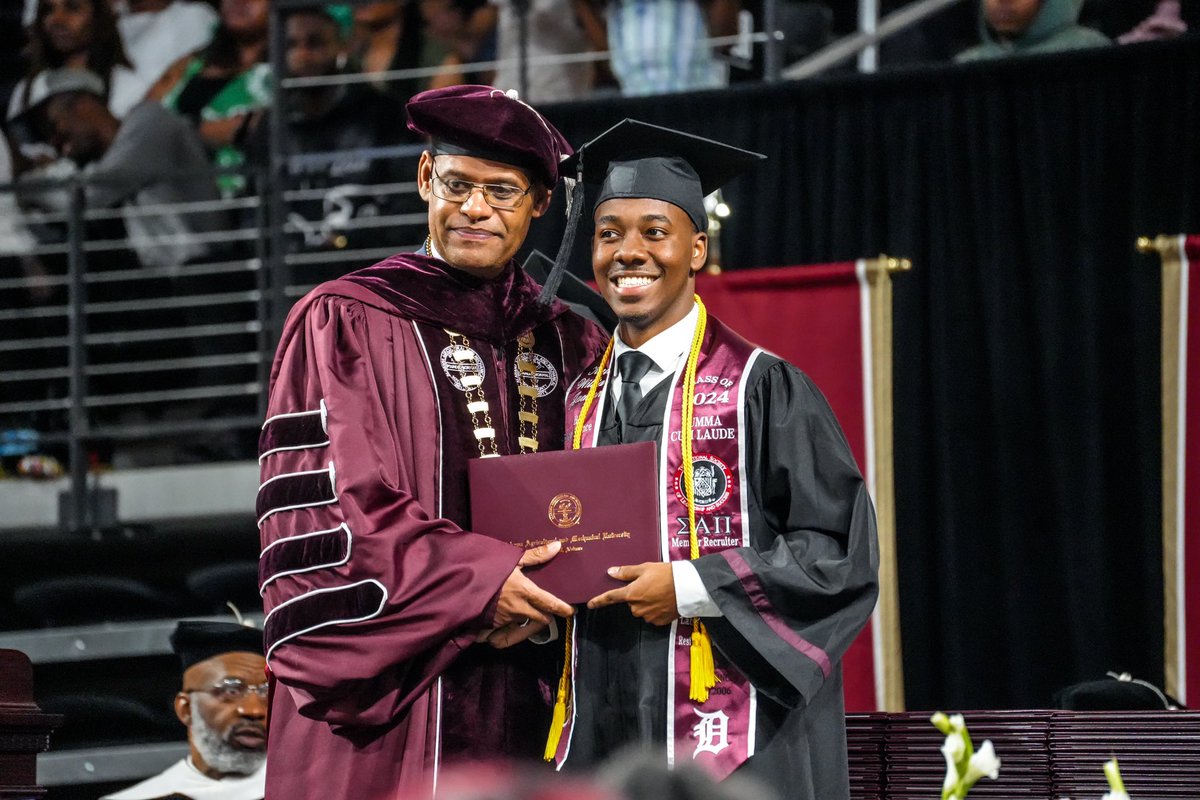 Kaleb William Jackson (Food Science) graduated with the highest grade point average (4.0) in the Alabama A&M University Class of 2024. #StartHere 

More on #AAMU24 at: aamu.edu/news