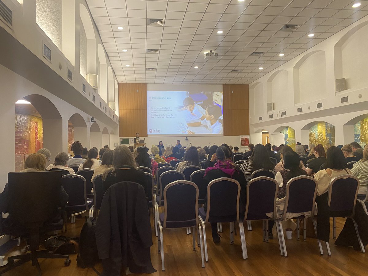 jotregenza's tweet photo. Another Saturday… another opportunity to reflect on reading and primary literacy with the NEU. Locked off in style by @TeresaCremin to a full house. https://t.co/M3zZ2QVpwq