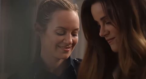 the way she keeps looking at Carina's belly it's so cute 🥹