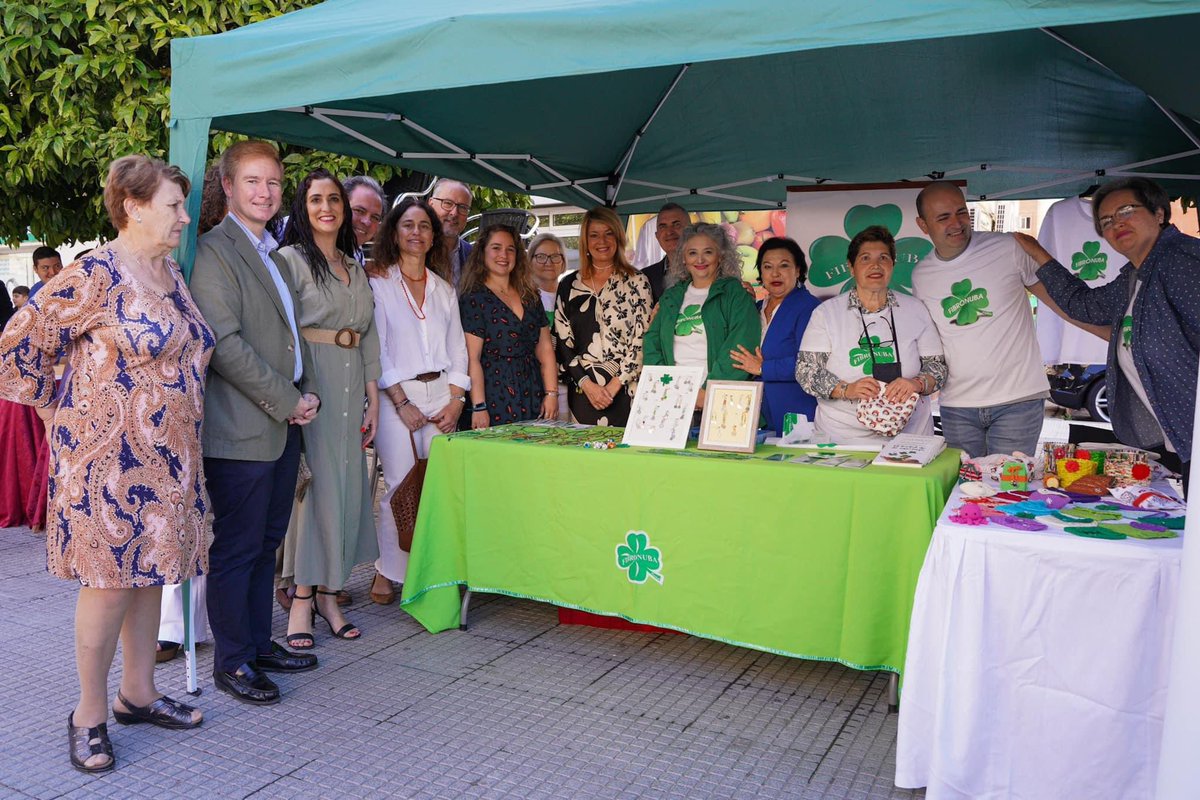🎉Queda inaugurada la Feria de la Haba 2024. 
 
Una feria que nos recuerda la amplia gastronomía que tiene Huelva, en este caso, dándole el protagonismo a uno de los platos más característicos de nuestra ciudad, las habas enzapatás.