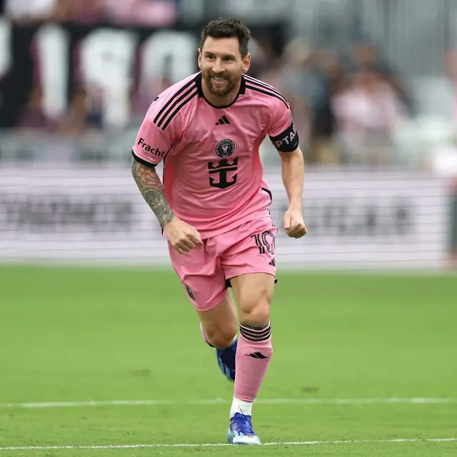 LioMessiworld's tweet photo. Hoy juega Leo Messi🤩🎉 https://t.co/fBkFGlmZT6