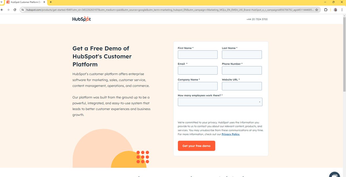 SebHaigh's tweet image. Hello @HubSpot, is hiding the login button a new strategy for increasing engagement?