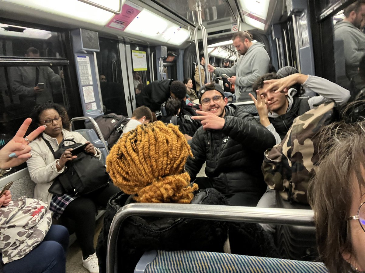 Partenariat Asnières / Mirande acte II « les mirandais à Paris » un séjour au top des élèves heureux, des collègues au top qui ont trop bien géré 🙏🏻🥰🥰 premières fois TGV, métro, Paris pour certains de nos élèves.Notre métier est tellement beau 🙏🏻🤩 #elevesheureux 🤩<a href="/c_larmitou/">LARMITOU Carine</a>