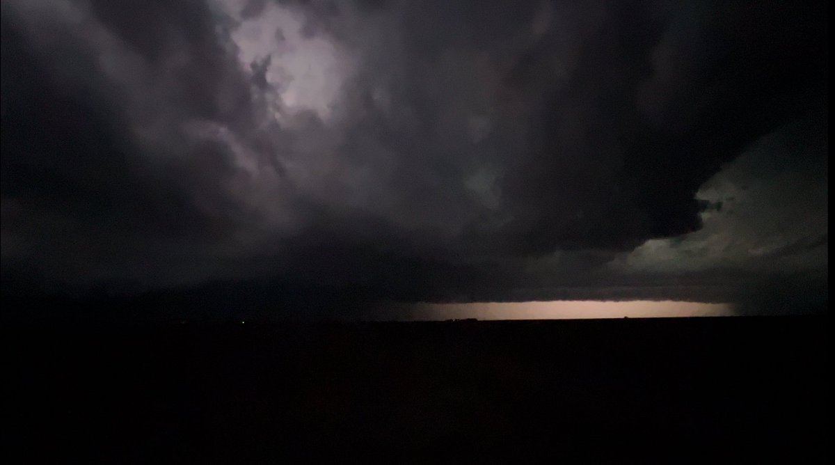 Last night in south central Nebraska was an all hazards night adventure with the amazing @jmckinneywx1: RAIN,wind, hail, chunky wall clouds, strobes and CGs, funnels, spouts, tornado…es? shout to JM’s #modsquad and #dataholes #newx @NWSHastings