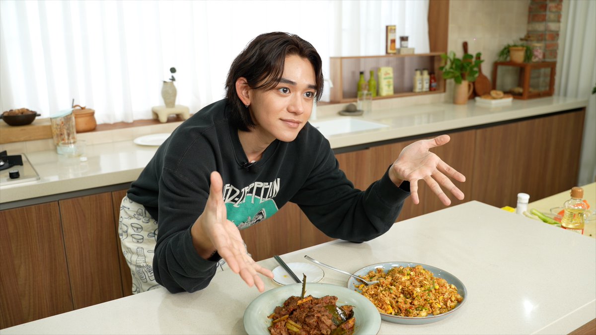 Rendang & Nasi Goreng of INDONESIA | Chef LUCAS youtu.be/cjOEXUUpKB8 #LUCAS #루카스 #Rendang #NasiGoreng #INDONESIA #FIATLUX #FANCON #TOUR #LUCAS_FIATLUX_JAKARTA