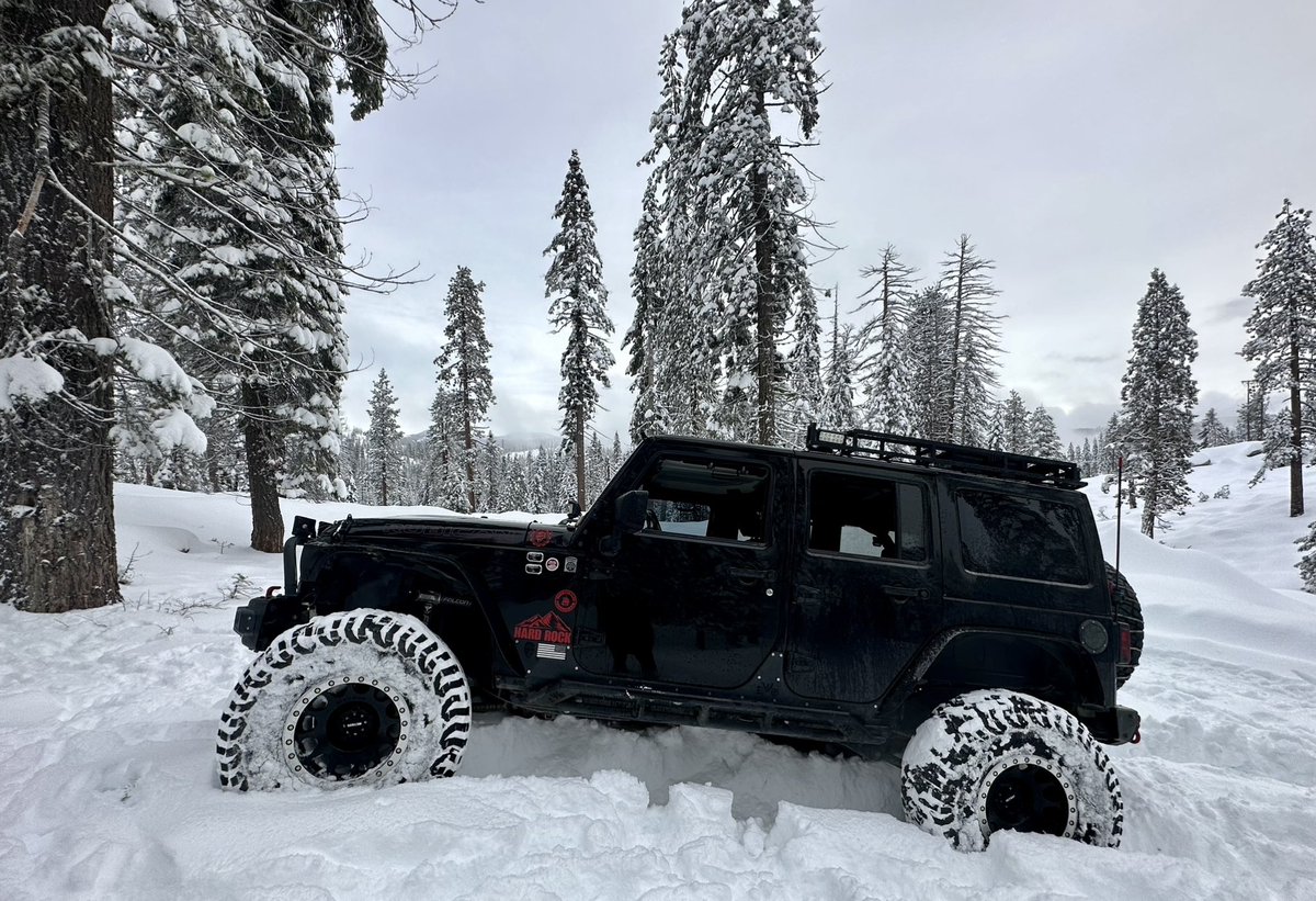 A blast from the past! I am in Colberg, Oregon now on business, visiting a friend today from Instagram, brandon voss. A great Jeeper. You all have a great weekend. @THEJeepMafia @Jeep #jeepjericho