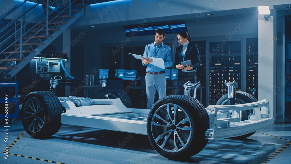 The future is electric with #ABB #Robotics. Download our new #EV #automotive #manufacturing solutions eBook and find out how we support EV manufacturing, from battery assembly to megacasting machining and painting. campaign-ra.abb.com/l/961042/2023-…