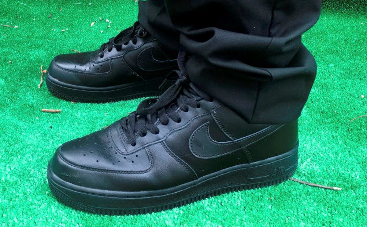 A secondary school has stopped pupils wearing trainers including Nike Air Force 1s - amid a uniform crackdown. #education #ukschools #ukstudents #ukpupils #secondaryschools #NikeAirForce buff.ly/3UwMxT1