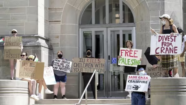 #FPExplained: Amid escalating pro-Palestine protests across US campuses, several universities are set to conduct upcoming graduation ceremonies. We explain how these institutions have changed their preparations to meet security needs, and how open dialogue has helped some of…