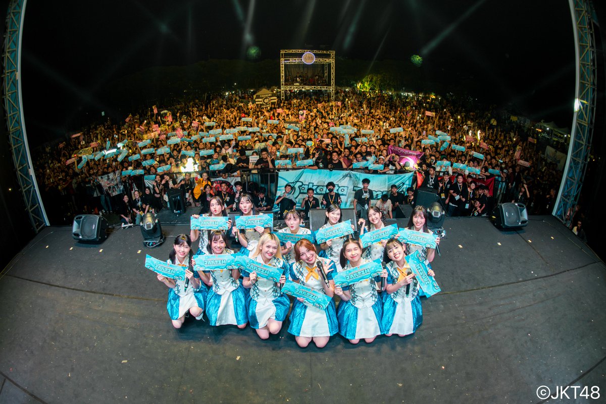 Terima kasih kakak-kakak dan adek-adek semuanya yang sudah menonton JKT48 pada J-FEST 2024 malam ini!