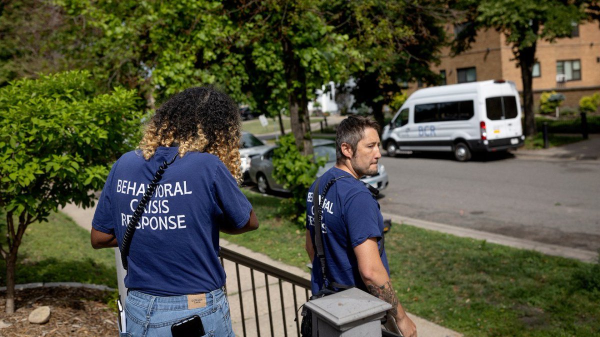 thehill's tweet photo. "It's official: Non-police first responders work, and America needs more of them" (@TheHillOpinion) https://t.co/KjMVICuBy1 https://t.co/iTYFjLGdNb