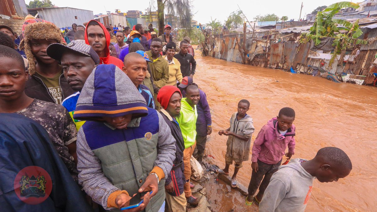 Today, during a working weekend, we visited the residents of Mathare Area to evaluate ongoing efforts to address the aftermath of the recent floods.