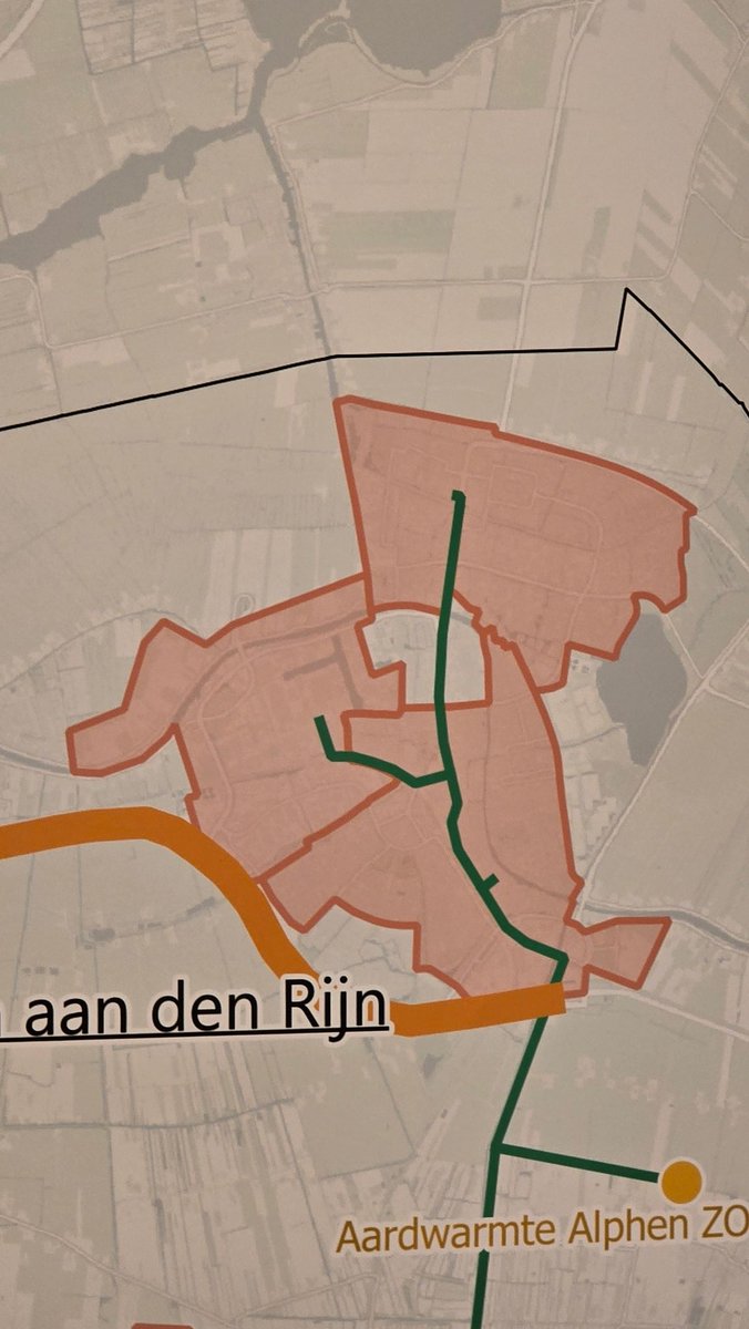 Dit is een van de plaatjes over warmtenetten van @warmtelinq. Hier afgebeeld @alphenadrijn1 @gemeenteaadr. En wat betekent de witte vlek in het midden? Inderdaad, daar komt geen warmtenet maar zullen huizen verwarmd worden met #waterstof