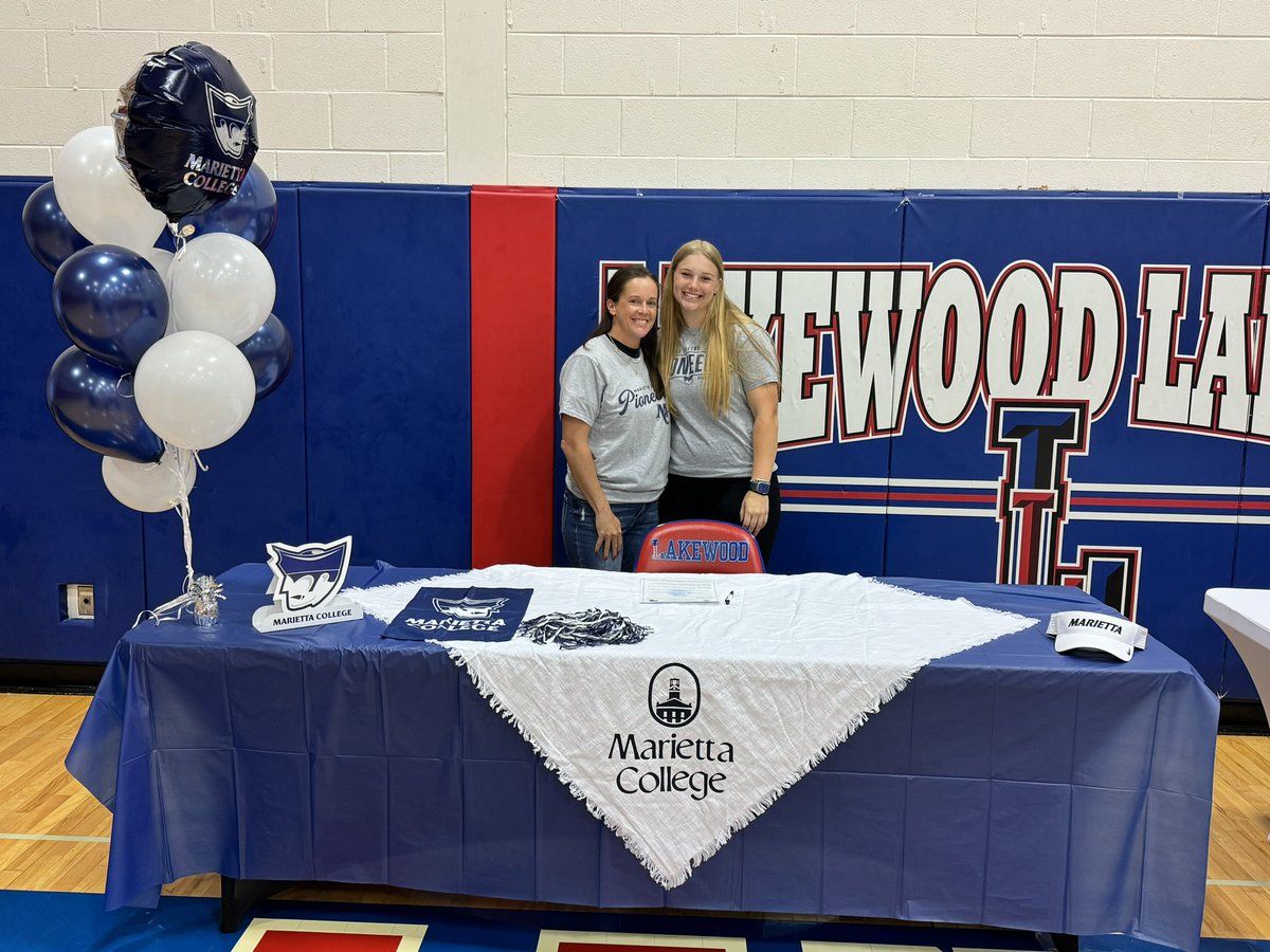 Becca streets tweet media