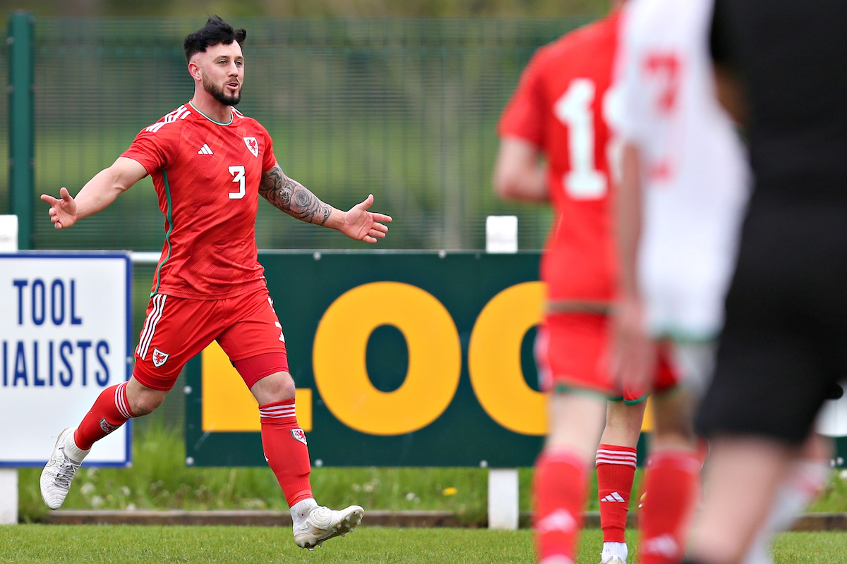 An early goal from Cam Strinati earns the lead for the South Walians 🫡

@CambrianBgc | #UEFARegionsCup