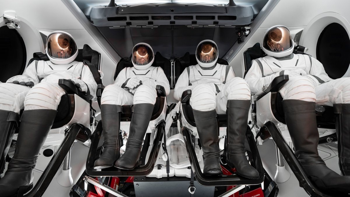 More @SpaceX photos of the new Extravehicular Activity (EVA) suit the Polaris Dawn crew will wear during their upcoming mission. Let us know your questions below ahead of today’s X Spaces event with the crew and SpaceX team👇