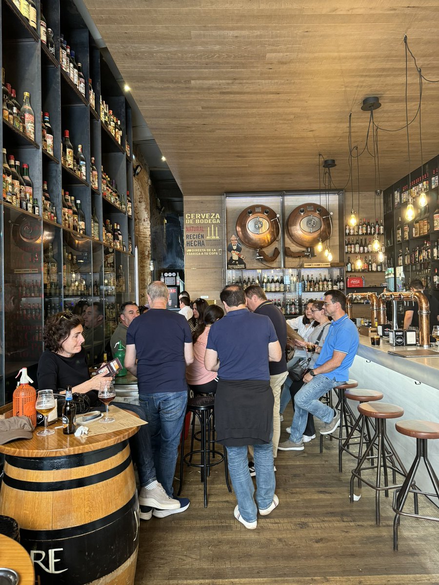 yummybull's tweet image. En la tierra del #vermú 😍😍😍 #Reus.