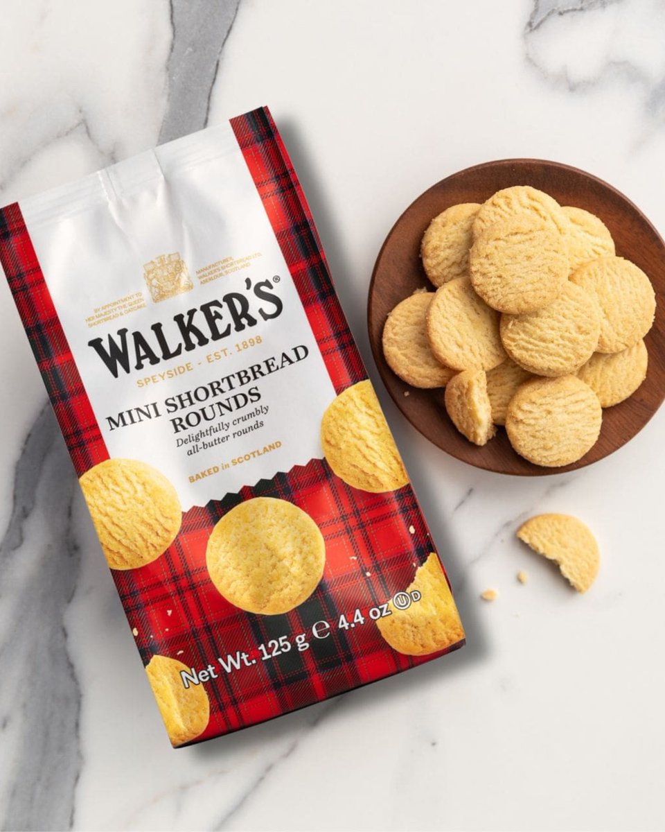 Shortbread's tweet photo. Everything tastes better when it’s wee!
Our newly designed Mini Bags are now available to purchase online - swipe to shop your favourite!
#WalkersShortbread #ScotlandAtItsFinest #BakedinScotland #Rebrand #Newlook #Scotland #Shortbread #MiniBags #Mini #MiniShortbread https://t.co/PkUpaGHMj5