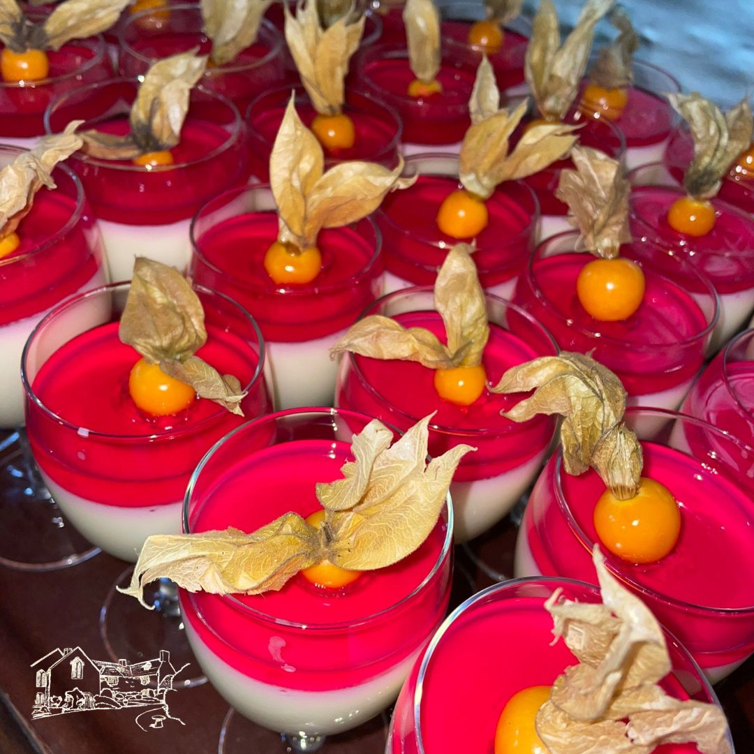 Wow how amazing does our jelly desert look? Book now via the link in our bio... #Conference #Retreat #ResidentialRetreats #Conferences #BNB #eventsUK #manor #oxfordshire #countryside #ukcountryside #ukgetaway #ukbnb