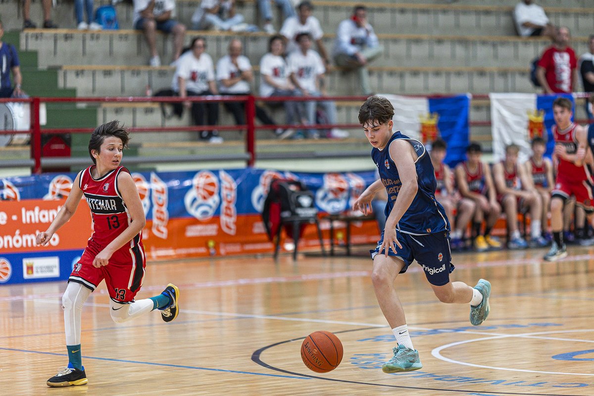 🏆 #FFInfantilMasculinoAutonomico Final: CA Montemar 36 - 77 Valencia Basket 📺 bit.ly/3UH2MwF 📷 bit.ly/4dsdGxw 📊 acortar.link/QPNMN2