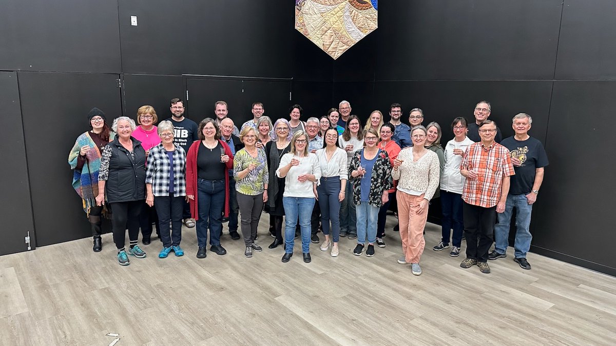 KappellaKyrie's tweet photo. Woohoo!!

Kappella Kyrie celebrates the completion of their first CD! 🍾

Artistic director Dr Melanie Turgeon congratulates and thanks everyone for their hard work and dedication to the project. 

Thanks to our core CD team: Andrea Leader, Melanie Turgeon &amp; Wally Tarnawsky! https://t.co/58VDYdiTg9