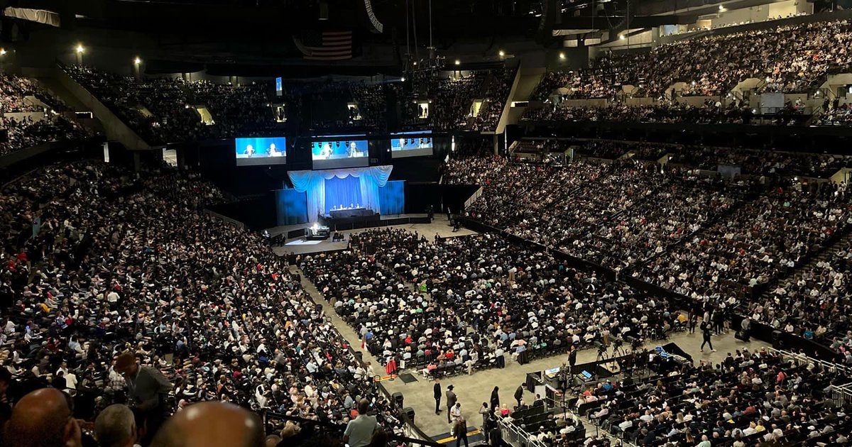 I am in Omaha to attend the Berkshire AGM Let’s summarize the event LIVE in this thread: