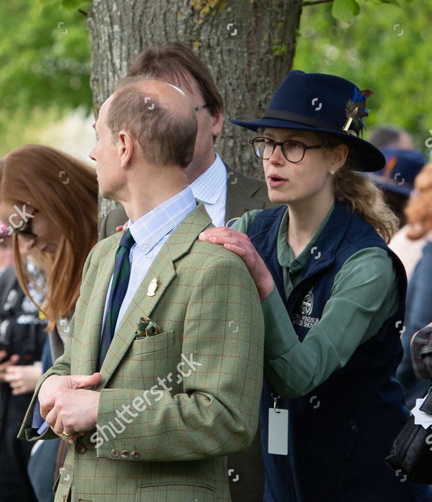 ✨NEW

Lady Louise and her father, The Duke of Edinburgh, attending Day 4 of RWHS 🐎

📸 Maureen McLean/Shutterstock