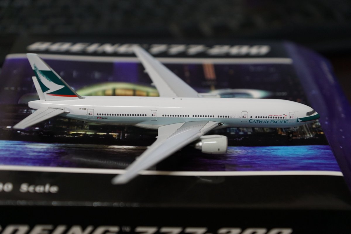 1:400 國泰航空 Cathay Pacific 777-200 B-HNB Phoenix製作

ruten.com.tw/item/show?2232…..