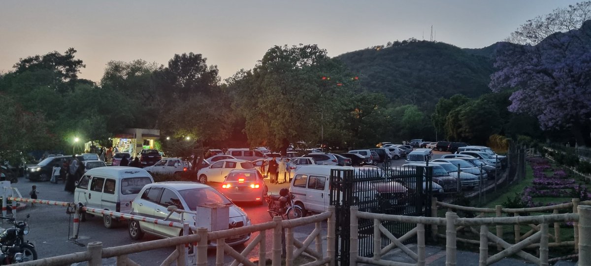 Islamabad needs more parks for children like Japnees Park in F 7. As thousands of children and families visiting old Islamabad zoo area are now going there. <a href="/rinasaeed/">Rina S Khan Satti</a> <a href="/RominaKAlam/">Romina Khurshid Alam</a> <a href="/dcislamabad/">DC Islamabad</a>