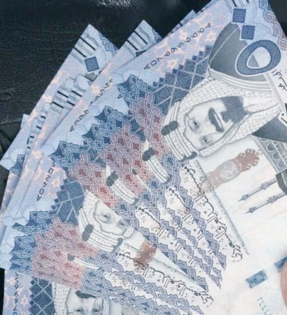 Adfffffffffk's tweet photo. جهزوا حساباتكم البنكيه
اليوم راح تسدد ديونك بأذن الله 💵🌙❤️ 
والتحويل فوري  بعد قليل بعلن من فاز معي اليوم باذن الله
فائز ب 25,000 ريال 
فائز ب 20,000 ريال 
فائز ب 15,000 ريال
فائز ب 10,000 ريال 
رتويت و فعل تنبيهات بسرعه و اكتب تم ♥
ارسل اسمك ورقمك على خاص @Adfffffffffk ✅ https://t.co/xnr0DNpam6